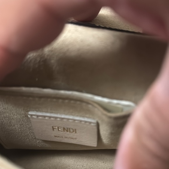 Fendi Women Shoulder Bag Embossed Kan U - Picture 5 of 8